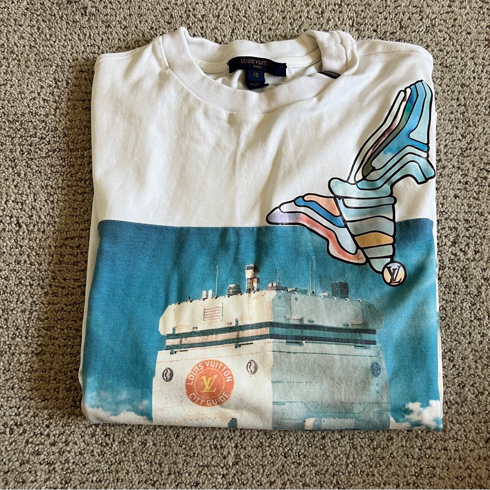 Louis Vuitton White Graphic Short Sleeve Tee - Picture 9 of 14